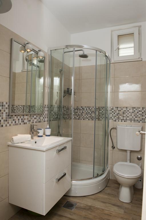 Apartments Villa Laguna With Pool Razanj Room photo